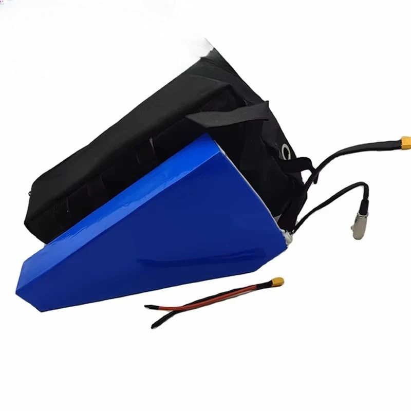 電動スクーター24V 36V 48V 52V 60V 72V - Ebike Battery 52V 20Ah Triangle Pack のレビューと価格